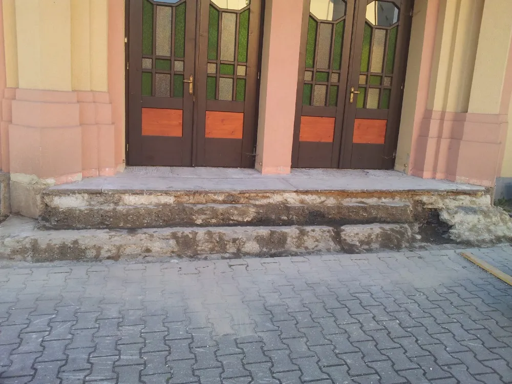 Rekonstrukce schodů divadla – Vysoké nad Jizerou - hlavní náhled